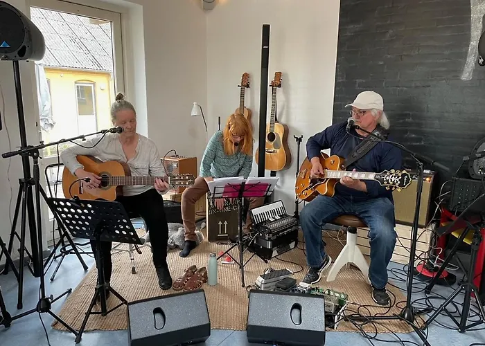 16 - Hawkraft Kulturhotel منزل للإقامة